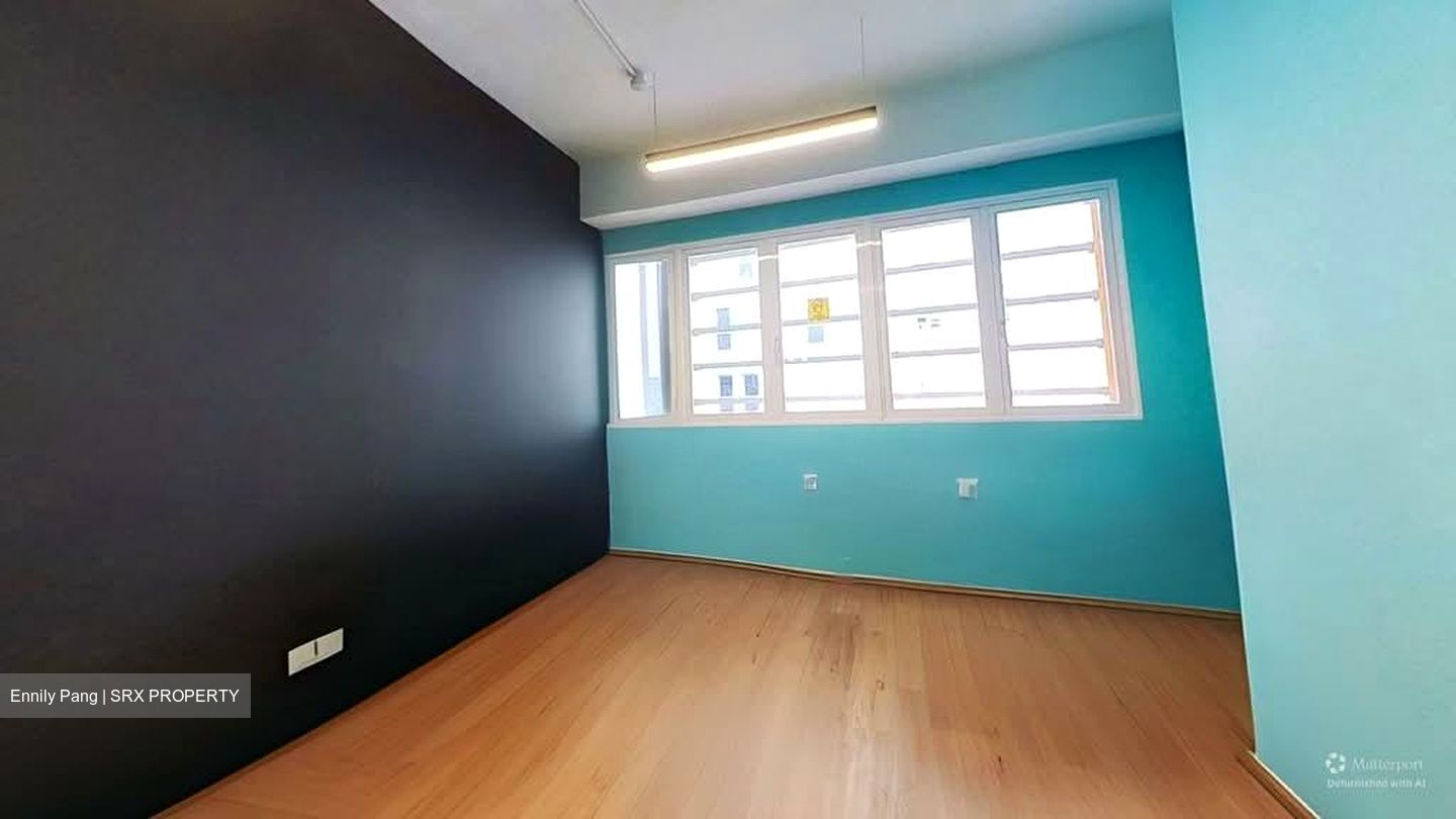 Lorong 18 Geylang (D14), Office #555572301